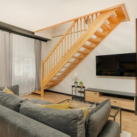 Komeda Apartment Hidden In Poznan Old Town By Noclegi Renters エクステリア 写真